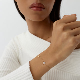 Corina Yıldız Figürlü Çok Taşlı Altın Bileklik