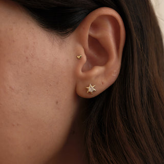 Hearstring Kalp Figürlü Altın Kulak Piercing