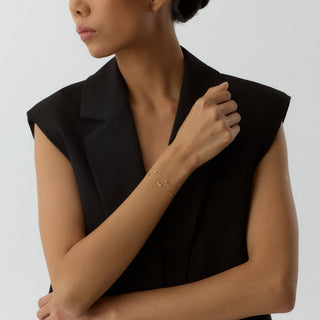 Serine Bezel Çok Taşlı Çift Zincir Altın Bileklik