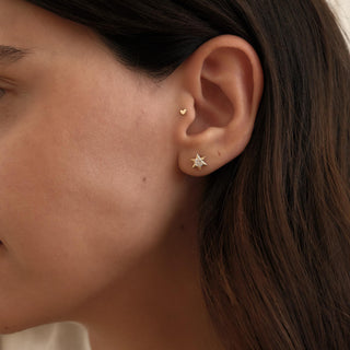 Sheriff Yıldız Formlu Lab Grown Diamond Taşlı Altın Kulak Piercing