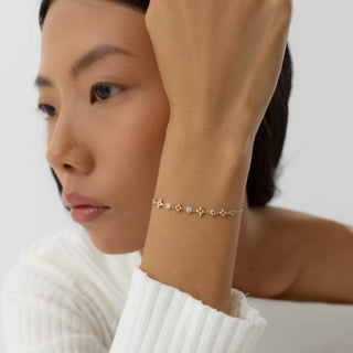 Soltrex Sıralı Motif Çok Taşlı Altın Bileklik