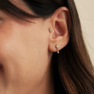 Vertical Gleam Dikey Üç Lab Grown Diamond Taşlı Altın Kulak Piercing