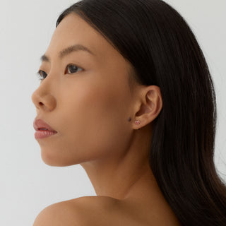 Vionne Kalp Figürlü Kırmızı Mineli Altın Küpe